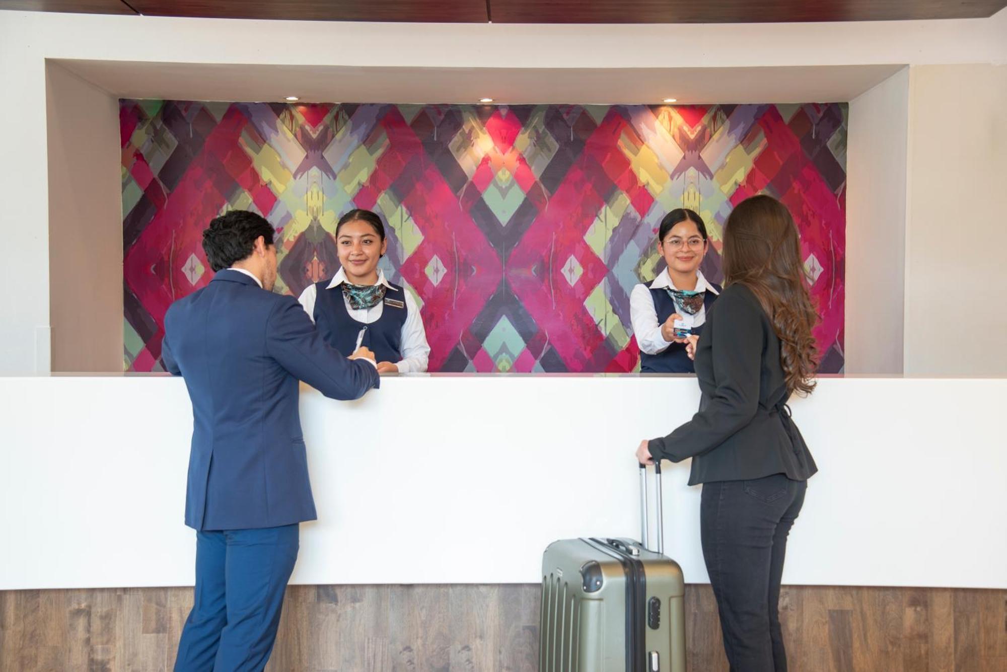 Clarion Hotel 5*