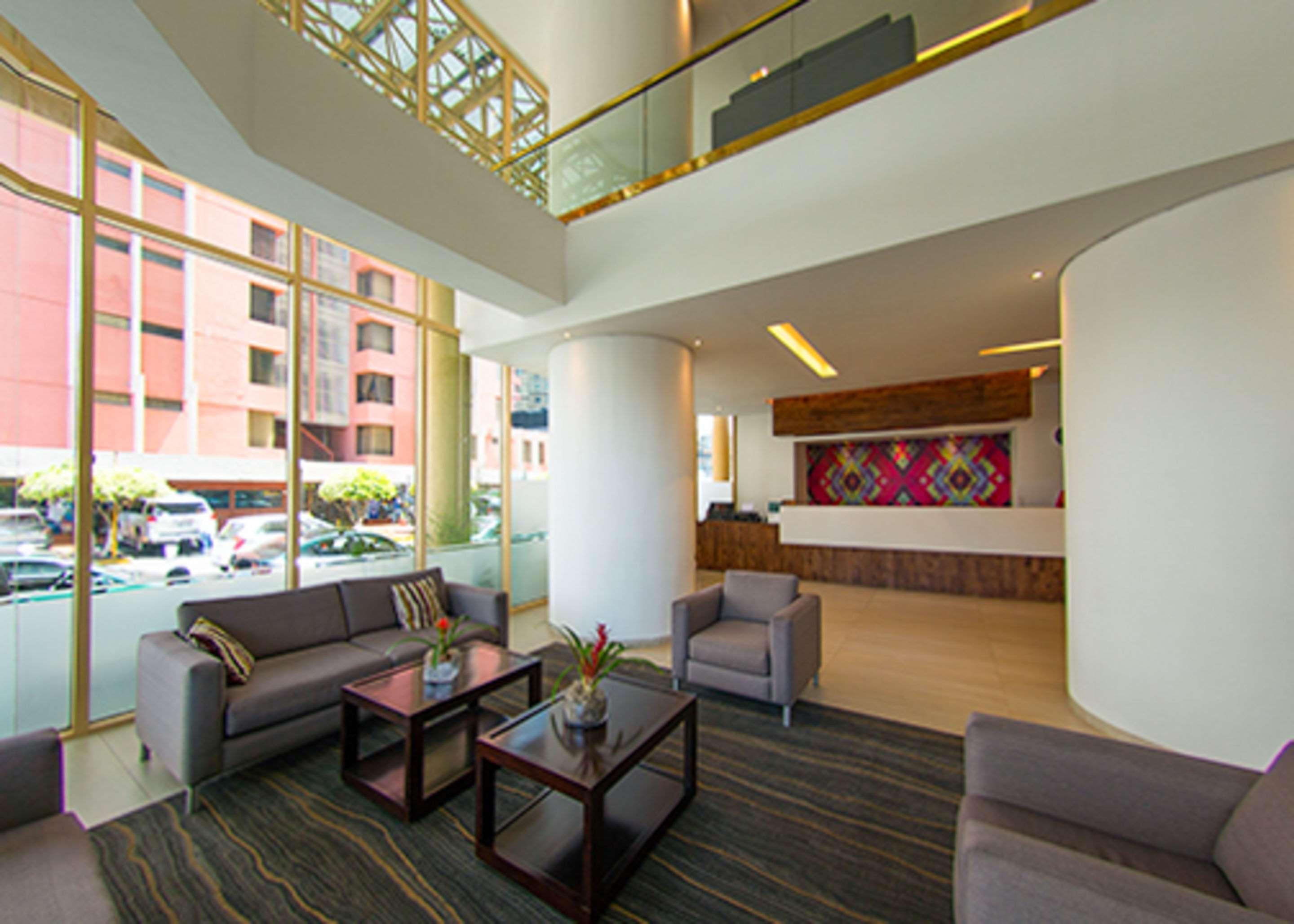 Clarion Hotel 5*
