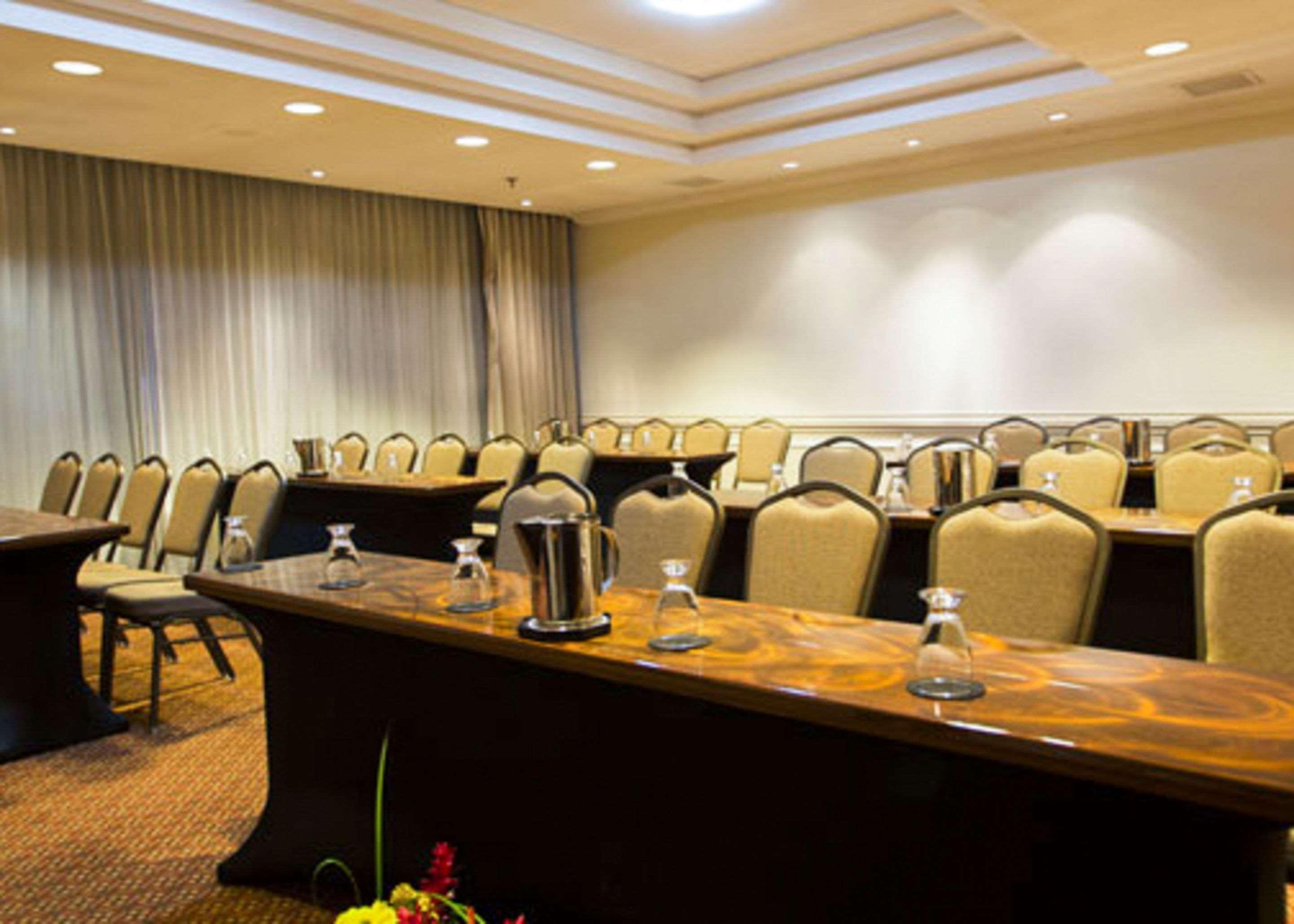 Clarion Hotel 5*