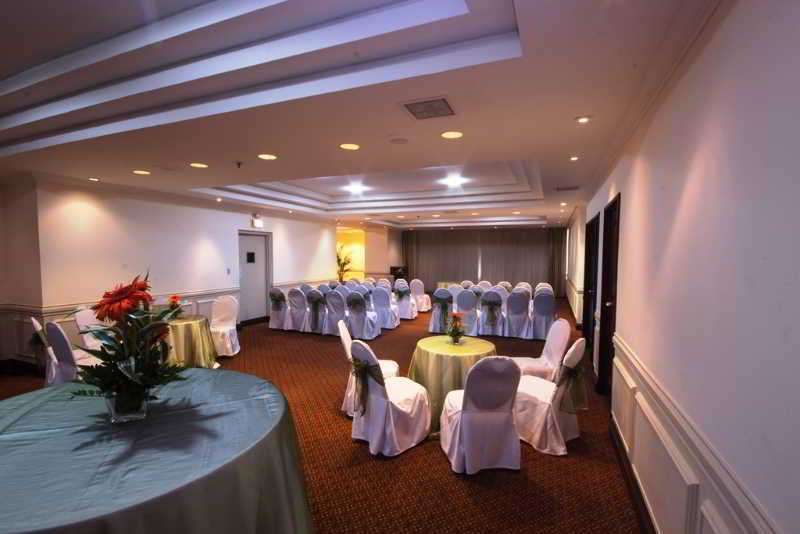 Clarion Hotel 5*